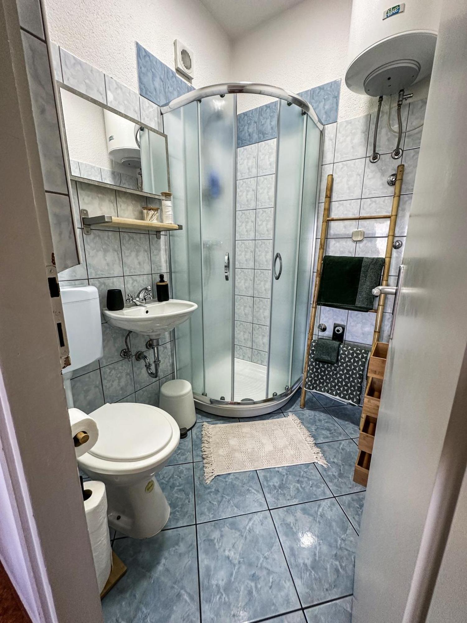 Apartments Dent อูมัค ภายนอก รูปภาพ